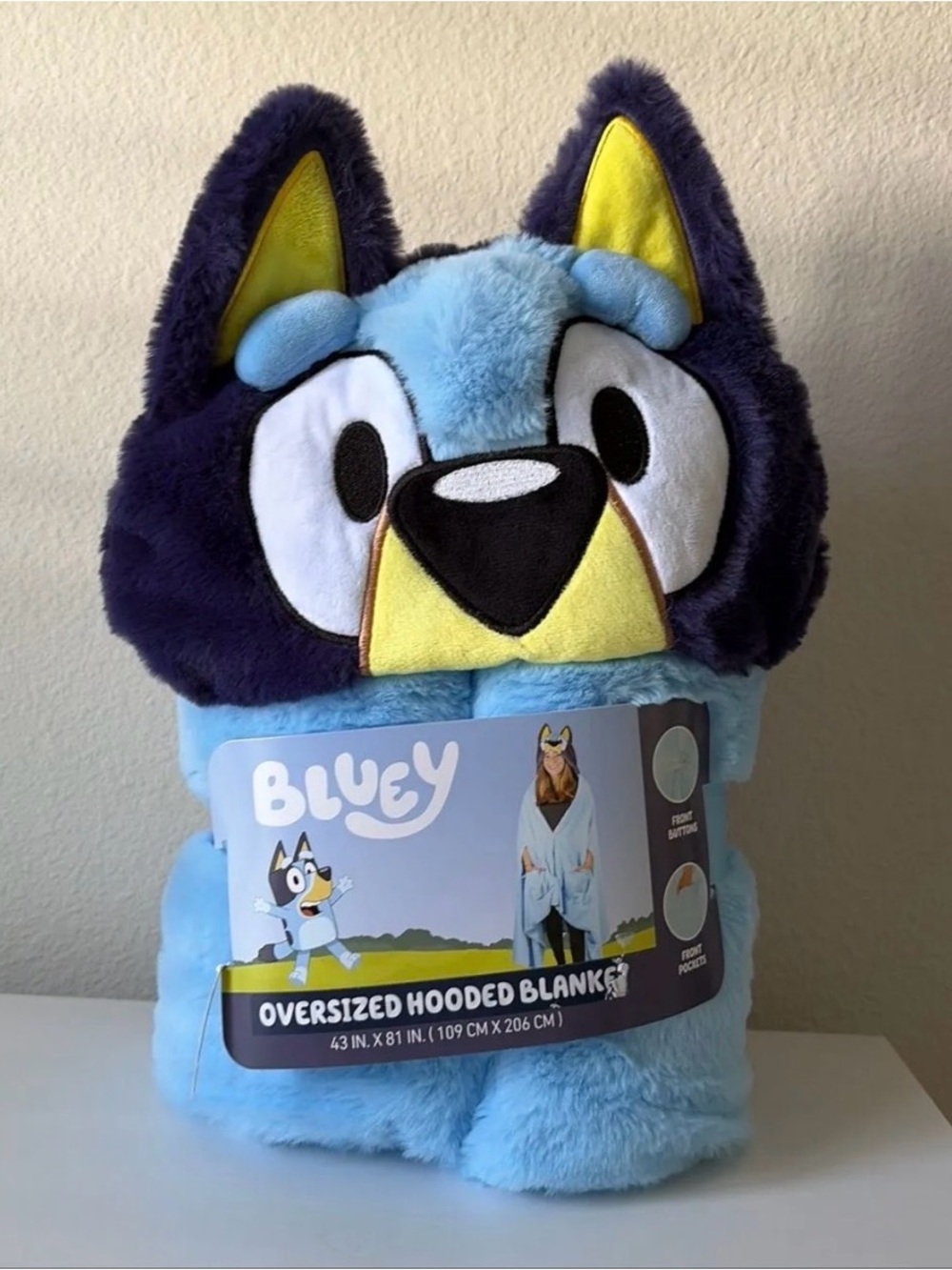 Bluey Oversized Hooded Blanket - Light Blue & Navy